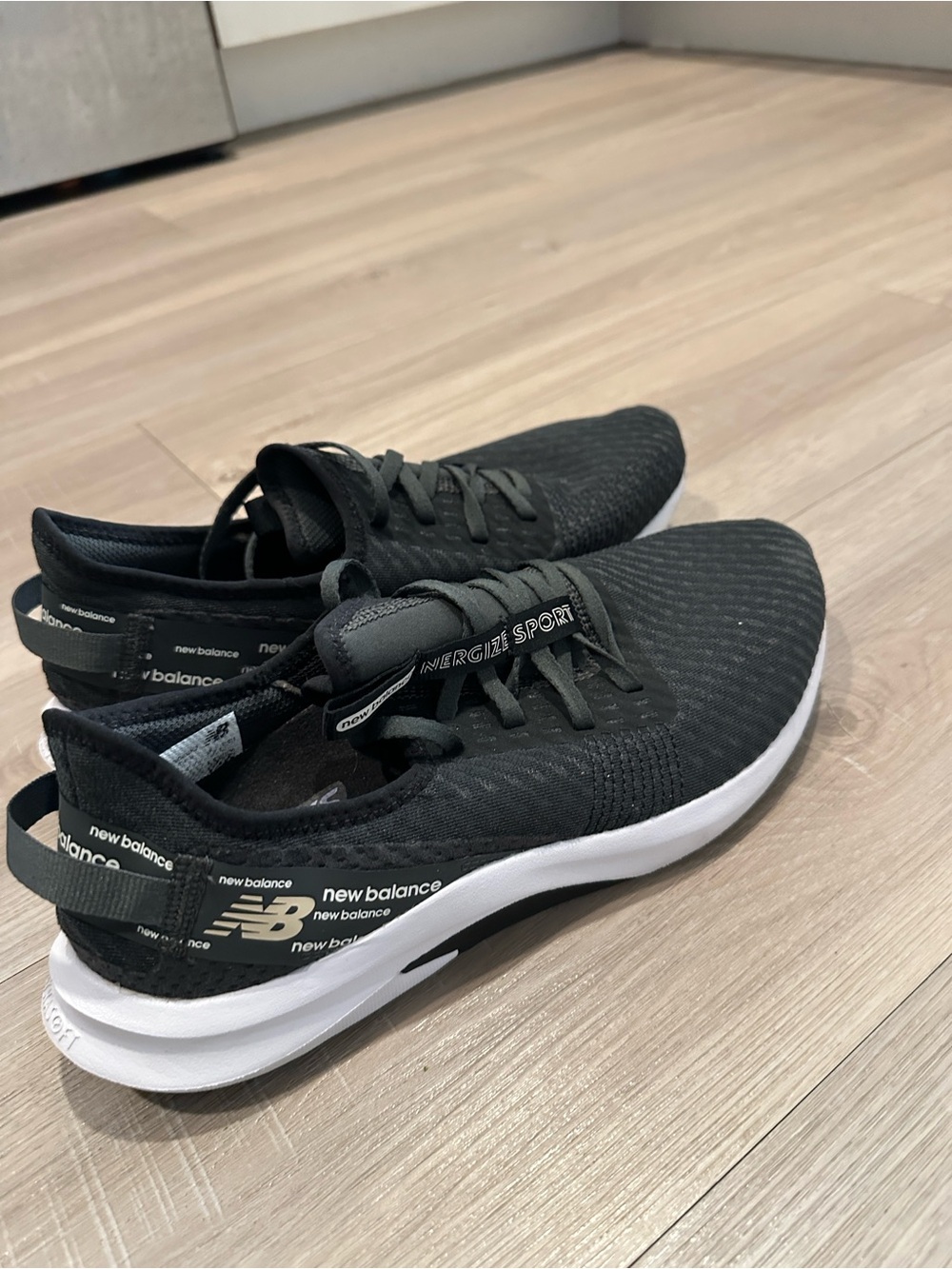 New Balance Black Knit Energize Sport Athletic Sneakers
